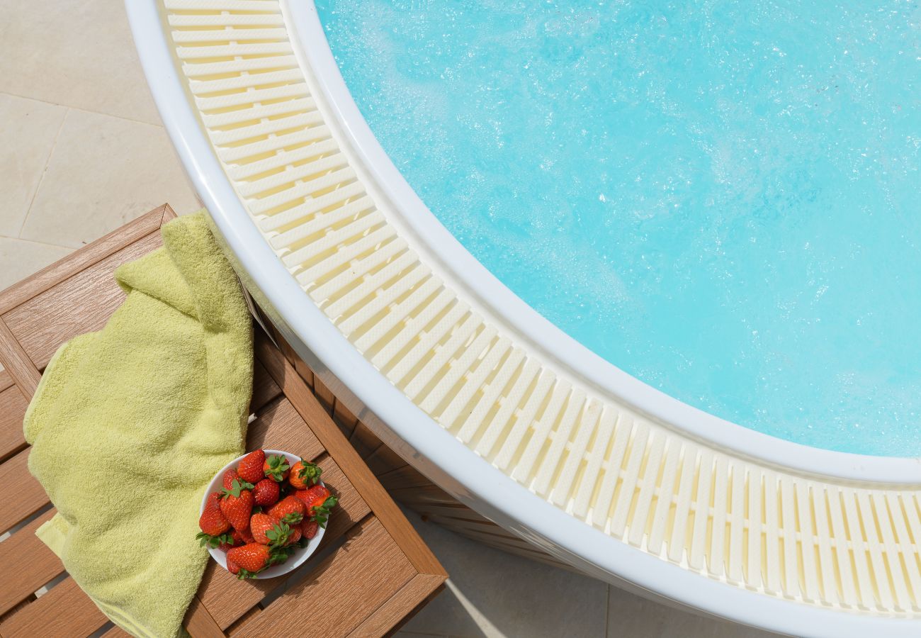 Casa adosada en Playa Blanca - Casa O Náutico Laxe con Jacuzzi